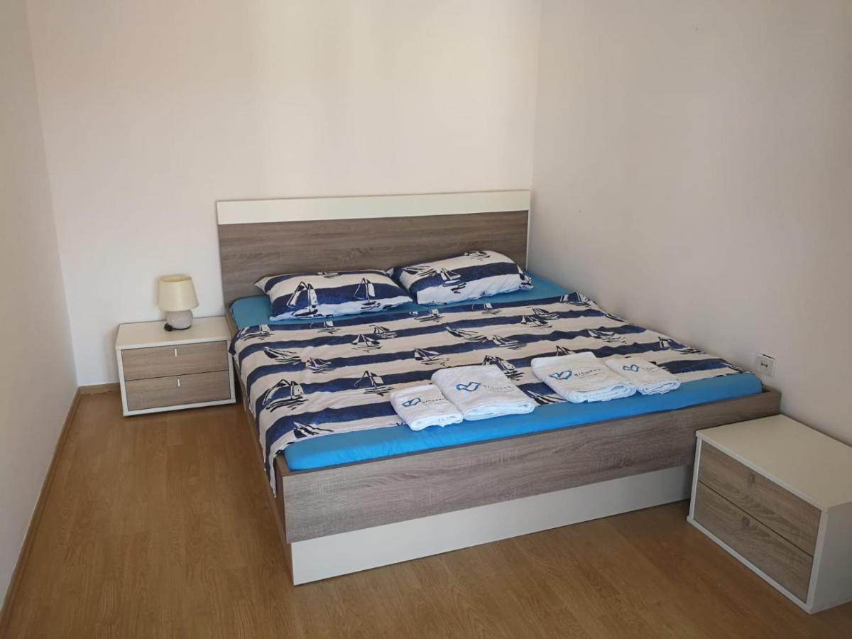 Apartmani Nea Biograd Na Moru Exterior photo
