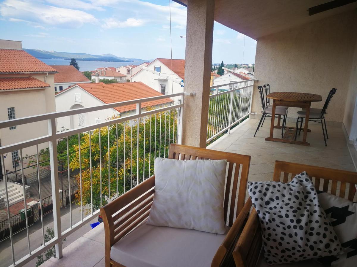 Apartmani Nea Biograd Na Moru Exterior photo