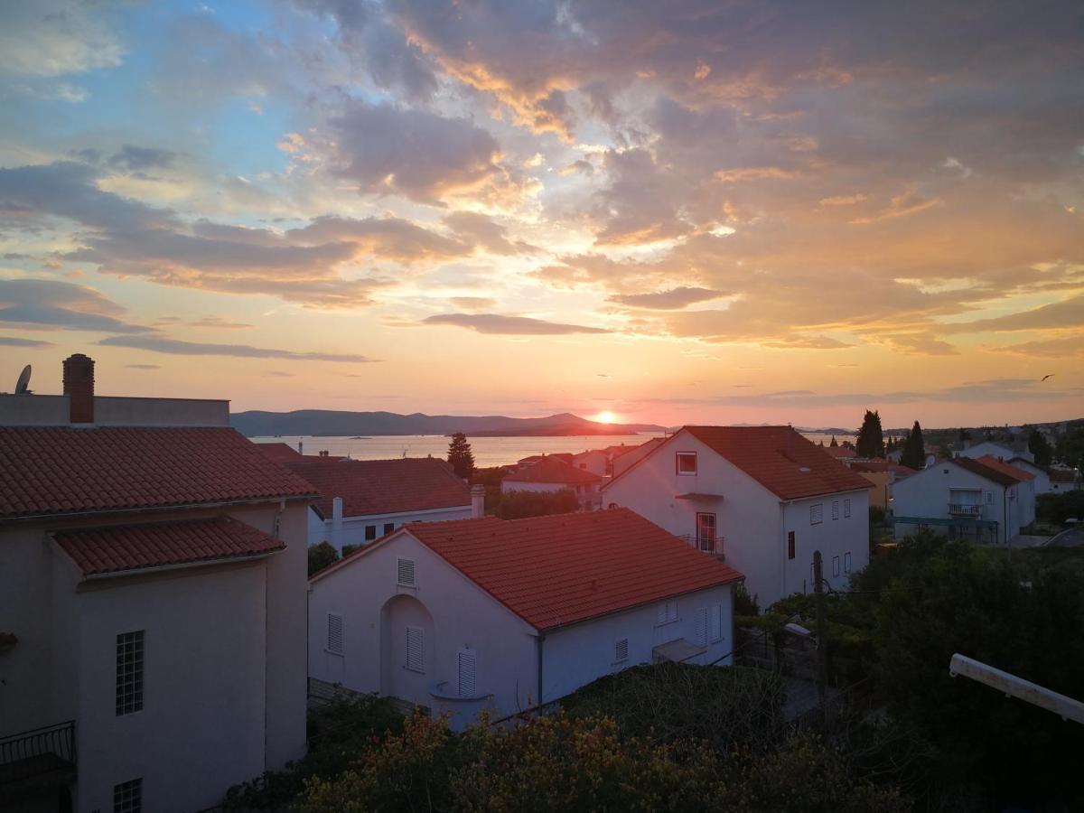 Apartmani Nea Biograd Na Moru Exterior photo